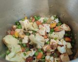 A picture of step 4 of Veg Pulao in Cooker.