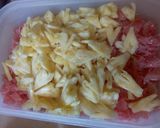 Foto langkah ke 2 dari resep Rujak nanas jeruk Bali.