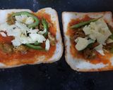A picture of step 4 of Bread pizza 🍕.