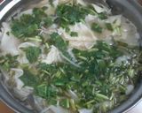 Hình bước làm 4 của món Cá lăng nấu măng
