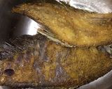 Foto langkah ke 2 dari resep Tumis jagung ikan asin sepat.