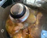 Foto del paso 2 de la receta: Pollo a la pimienta-limón con espagueti al cilantro y guarnición