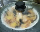 A picture of step 3 of Chinese Steam Chicken with Mushroom Black Fungus 冬菇蒸雞.