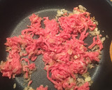 Foto del paso 1 de la receta: Risotto con pesto y carne picada