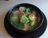 Foto langkah ke 5 dari resep Sop Oyong Bakso.