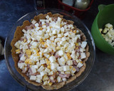 Foto del paso 2 de la receta: Tarta abierta de harina de espelta rellena de jamón y queso