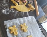Une image de l'étape 5 de Recette Männele ou Manalas :Brioche en forme de bonhomme.