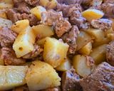 Tepsis burgonya vagy kamu brassói recept fázis 6 fotója