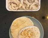 Foto del paso 1 de la receta: Pizza casera con pan árabe