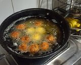 A picture of step 12 of Gobhi Kofta Curry.