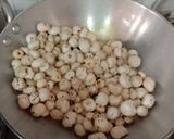मखाने की खीर (Makhane ki kheer recipe in Hindi) रेसिपी चरण 3 फोटो