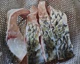 A picture of step 1 of Steamed Fish.