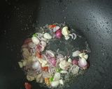 Foto langkah ke 4 dari resep Asin Cumi Asam Manis.