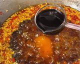 A picture of step 5 of Signature Spicy Beef Sauce（秘制香辣牛肉酱）.