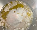Foto del paso 4 de la receta: Cocas de Sant Joan !!!!!1=Sobrasada, queso de cabra, miel y huevo de codorniz … 2 = de escalivada …