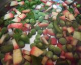 A picture of step 1 of Maggi Cabbage Patra.