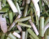 Foto langkah ke 3 dari resep Tumis asparagus jamur simple.