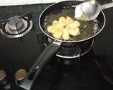 A picture of step 14 of Potato flowers (tea time snack).