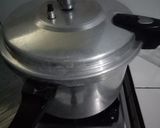 Foto langkah ke 5 dari resep Bolu air buah naga no oven.