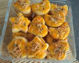 Foto langkah ke 3 dari resep Garlic cheese cookies.