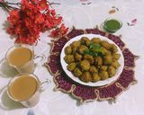 A picture of step 5 of Urad Dal Vada.