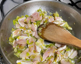 Foto del paso 3 de la receta: Tiburones con pollo y berenjena frita 🍗🍆