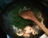蒜炒蘑菇海蘆筍的食譜步驟3照片