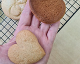 Foto del paso 10 de la receta: Galletas de miel económicas y con cortantes caseros 🍯