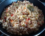 Foto del paso 4 de la receta: Arroz salteado con verduras y chorizo