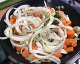 Une image de l'étape 11 de Carottes et fenouil au bouillon ail curcuma et thym du jardin.