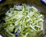 Foto langkah ke 1 dari resep Labu Siam, Tongkol, dan Tahu Masak Santan.