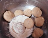A picture of step 5 of Soft Roti or Dosti Roti.