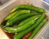 Une image de l'étape 3 de Piments verts olive et framboises.