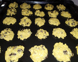 Foto del paso 5 de la receta: Galletas de avena con pasas 💜