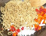 A picture of step 5 of My Crispy Noodles fakeway.