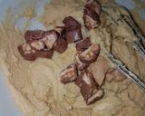 A picture of step 4 of Chocolates and Nuts cookies.