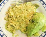 Foto del paso 2 de la receta: Ensaladilla de mar con Mahonesa escabechada
