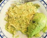 Foto del paso 2 de la receta: Ensaladilla de mar con Mahonesa escabechada