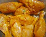 A picture of step 2 of Chicken steam tikka.
