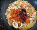 Foto langkah ke 4 dari resep Udang-cumi masak saos Padang.