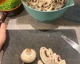 Gombapaprikás Gazdagon, Pennével recept fázis 1 fotója