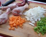 Foto del paso 1 de la receta: Pollo con pulpo