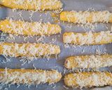 Sajtos baconos stangli recept fázis 4 fotója