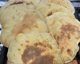A picture of step 5 of Egyptian Whole Wheat Flatbread on the Stovetop.