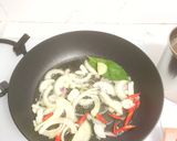 Foto langkah ke 3 dari resep Brokoli Cah Paprika.