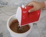 Foto langkah ke 4 dari resep Bolu kukus gula merah, anti gagal dan mekar.