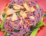 Hình bước làm 5 của món Bún trộn ức gà eat clean