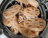 Hình bước làm 2 của món Sữa kiều mạch + củ sen + hạnh nhân🧃🧃🧃🥤🥤