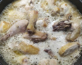 Foto del paso 4 de la receta: Pollo a la cerveza