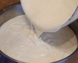 Fordított, karamellás körtetorta recept fázis 6 fotója